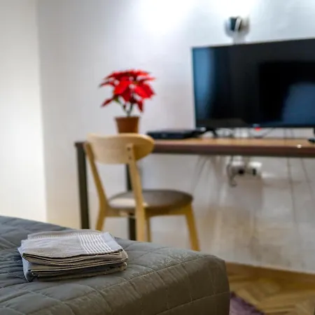 Hotel apartamentowy Mosh *